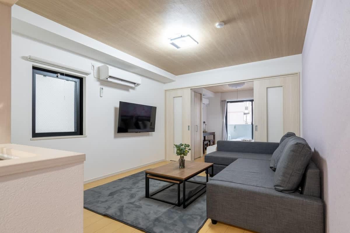 Apartment Hatagaya2chome 204 *
